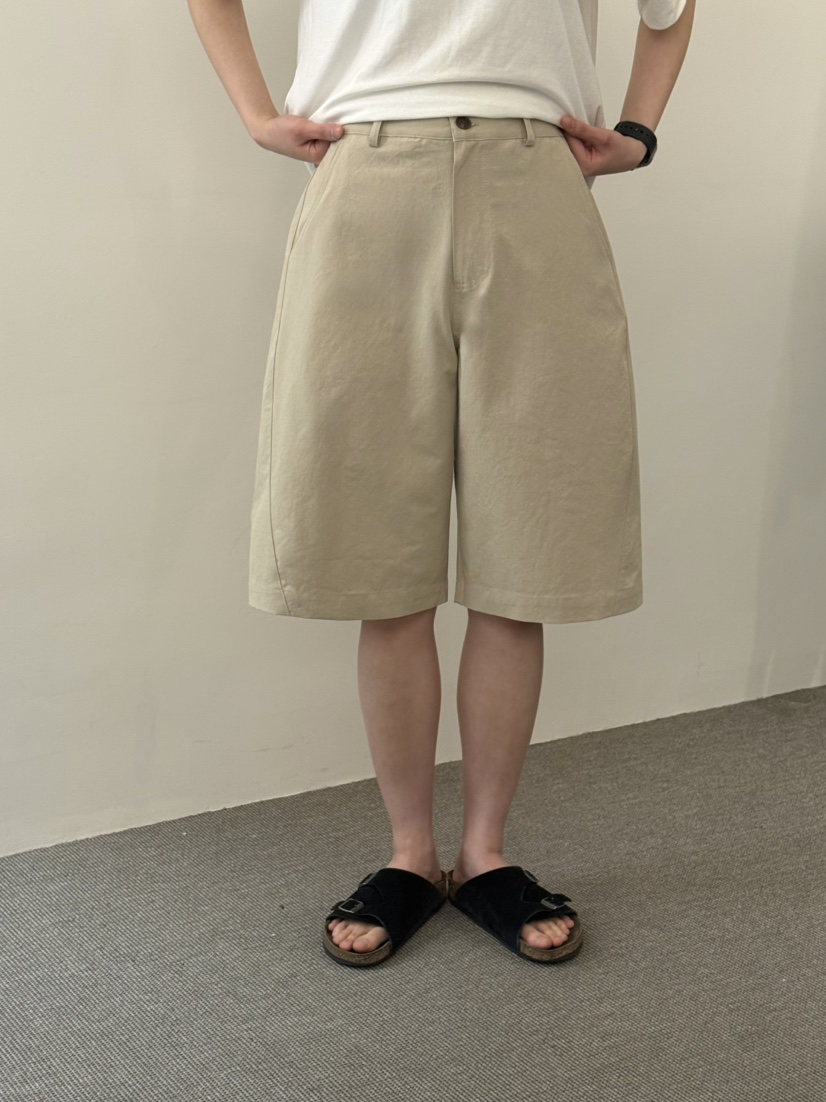 MONE-A韓國代購女裝新款推薦時尚休閑熱賣人氣職業26春夏短褲MONE-A短褲圖色1