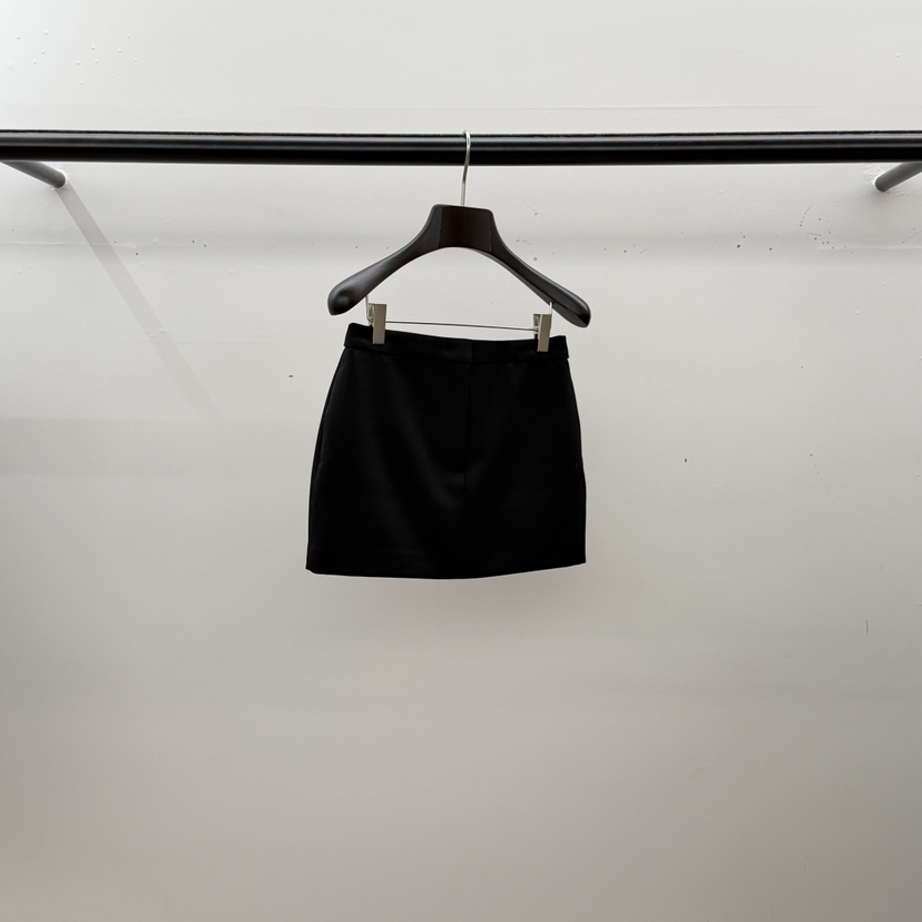 ID韓國東大門直郵女士新款休閑熱賣26夏季26春夏推薦短裙ID短裙圖色2黑色