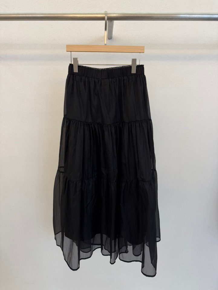 FORM韓國東大門直郵女裝新品職業推薦26夏季熱賣時尚長裙FORM長裙圖色2