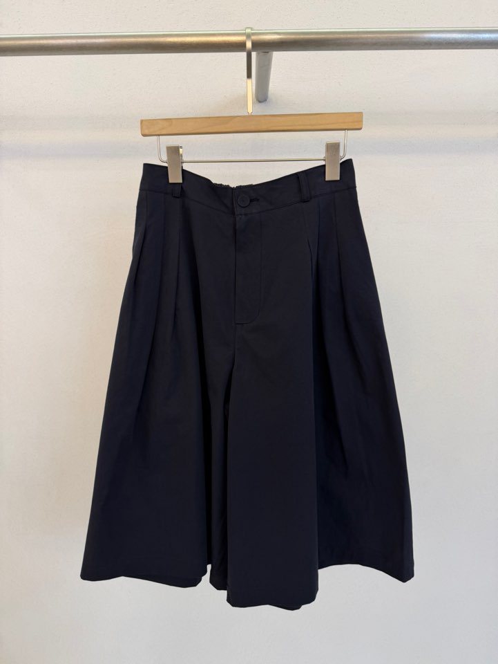 FORM韓國代購女士新品26夏季時尚人氣職業推薦熱賣休閑短褲FORM短褲圖色4