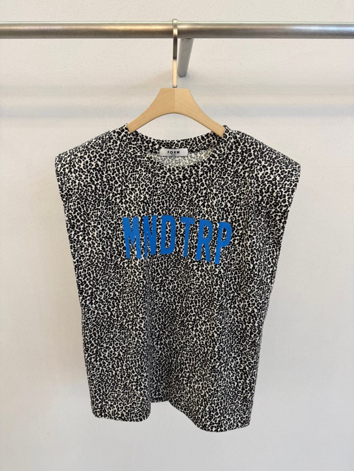 FORM韓國直郵女裝新款26夏季熱賣時尚休閑推薦職業吊帶背心FORM吊帶/背心圖色1