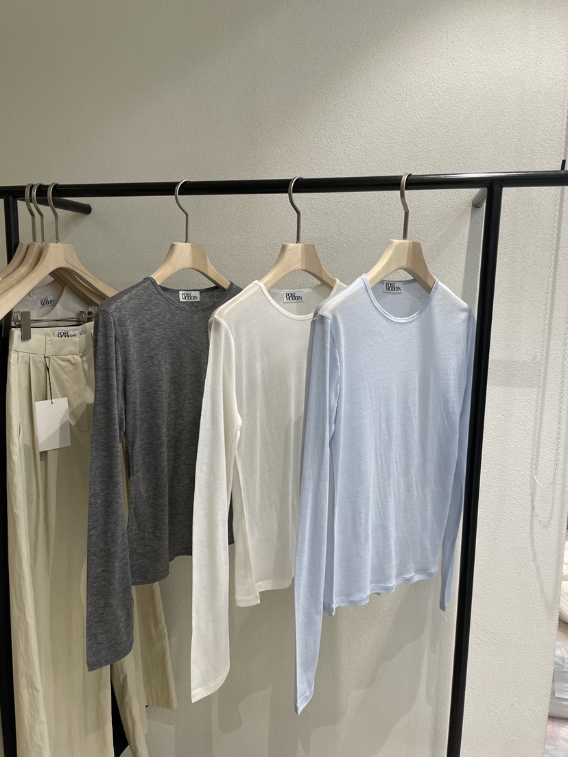 POSTMODERN東大門實拍韓國女裝新品推薦時尚人氣熱賣長袖T恤POSTMODERN長袖T恤