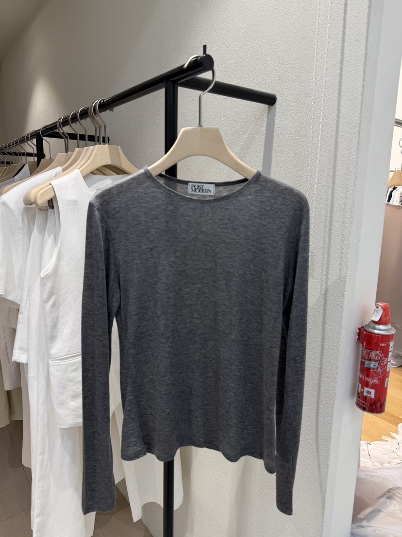 POSTMODERN東大門實拍韓國女裝新品推薦時尚人氣熱賣長袖T恤POSTMODERN長袖T恤圖色3