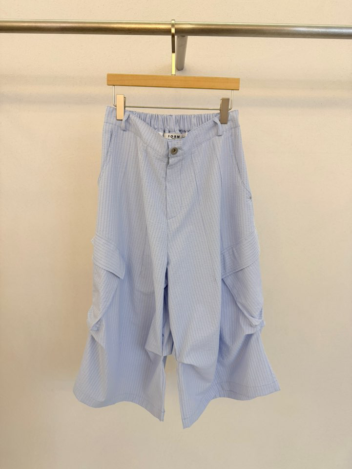 FORM韓國直郵女裝新款26夏季推薦人氣時尚熱賣休閑職業短褲FORM短褲圖色1