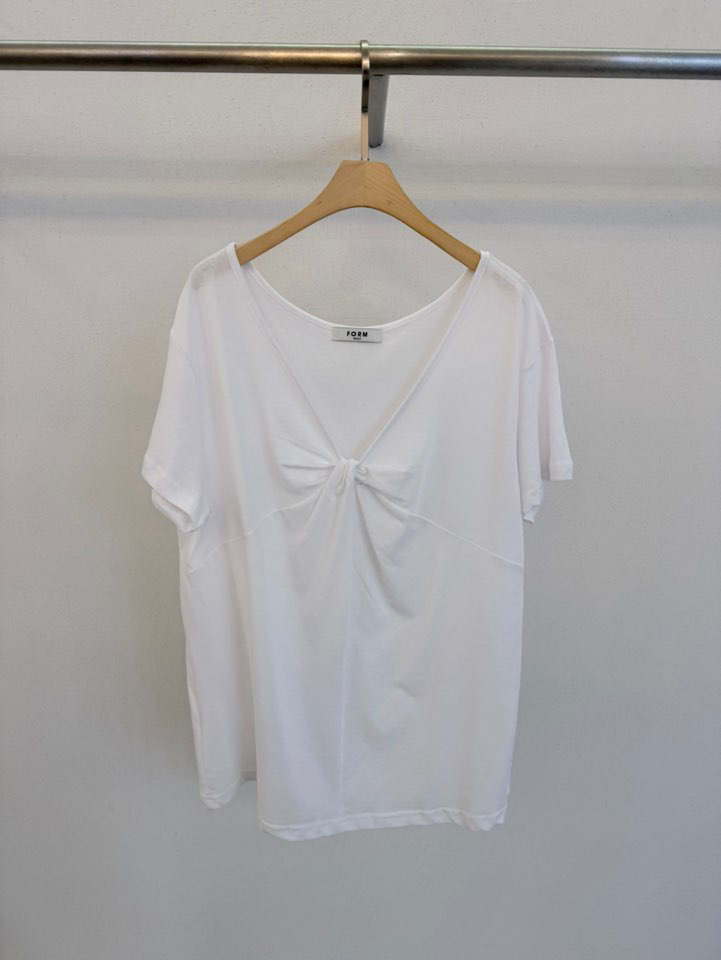 FORM韓國東大門代購女士新款休閑26夏季26春夏熱賣人氣T恤FORMT恤圖色3