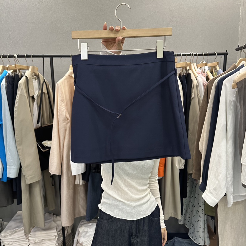 FLAMME TOIT/LUNAMDE東大門實拍韓國女裝新品時尚短裙含腰繩FLAMME TOIT/LUNAMDE短裙圖色2