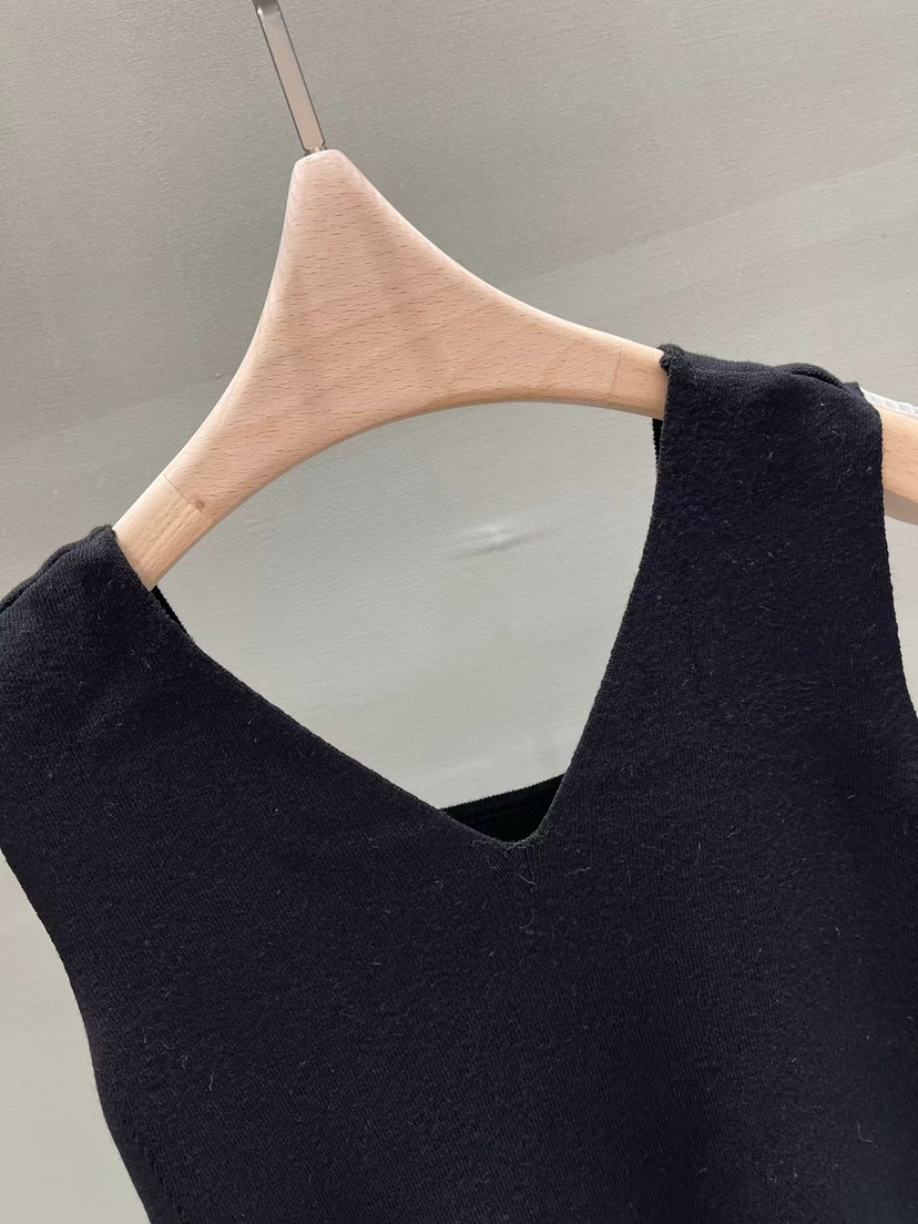 THE MUI韓國代購女裝新款時尚休閑推薦人氣26春夏吊帶背心THE MUI吊帶/背心