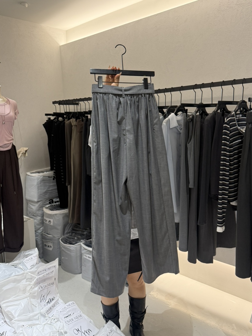 OVER NEAR韓國代購女士新品26春夏推薦26夏季休閑褲含腰帶OVER NEAR休閑褲