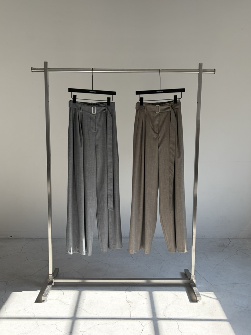 OVER NEAR韓國代購女士新品26春夏推薦26夏季休閑褲含腰帶OVER NEAR休閑褲