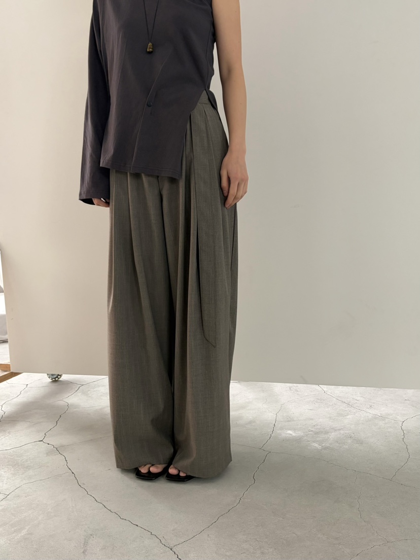 OVER NEAR韓國代購女士新品26春夏推薦26夏季休閑褲含腰帶OVER NEAR休閑褲