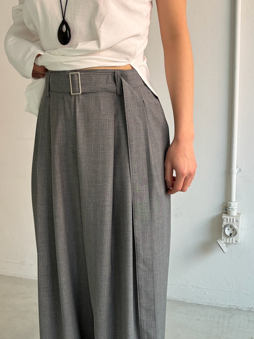 OVER NEAR韓國代購女士新品26春夏推薦26夏季休閑褲含腰帶OVER NEAR休閑褲