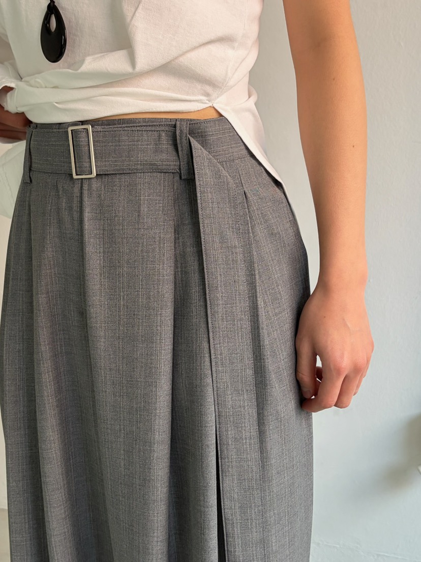 OVER NEAR韓國代購女士新品26春夏推薦26夏季休閑褲含腰帶OVER NEAR休閑褲