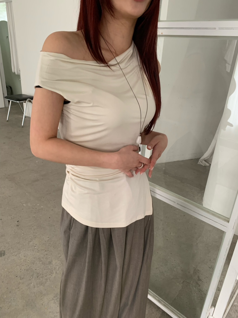 OVER NEAR韓國直郵女士新款26春夏熱賣26夏季T恤不含配飾OVER NEART恤