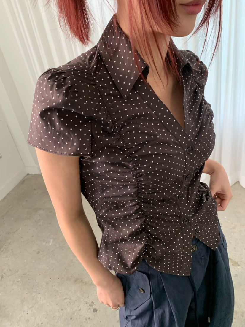 OVER NEAR韓國東大門直郵女裝新款休閑人氣26春夏襯衫蕾絲衫OVER NEAR襯衫/蕾絲衫