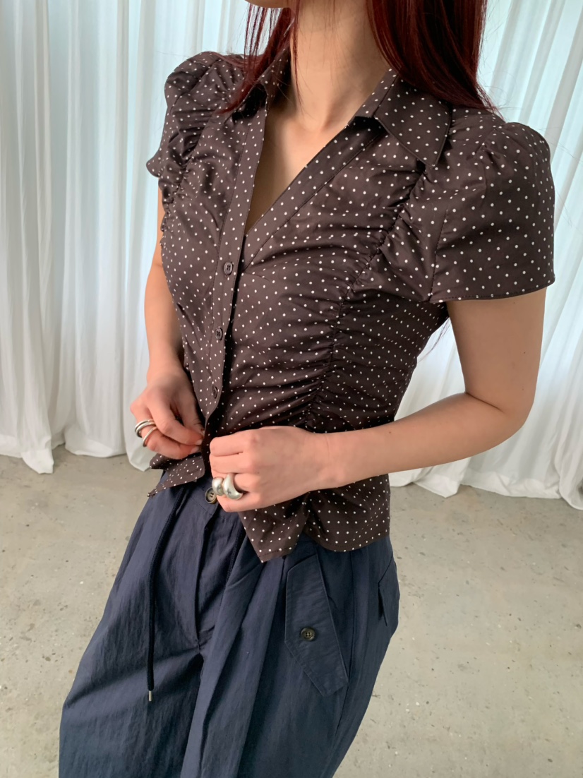 OVER NEAR韓國東大門直郵女裝新款休閑人氣26春夏襯衫蕾絲衫OVER NEAR襯衫/蕾絲衫