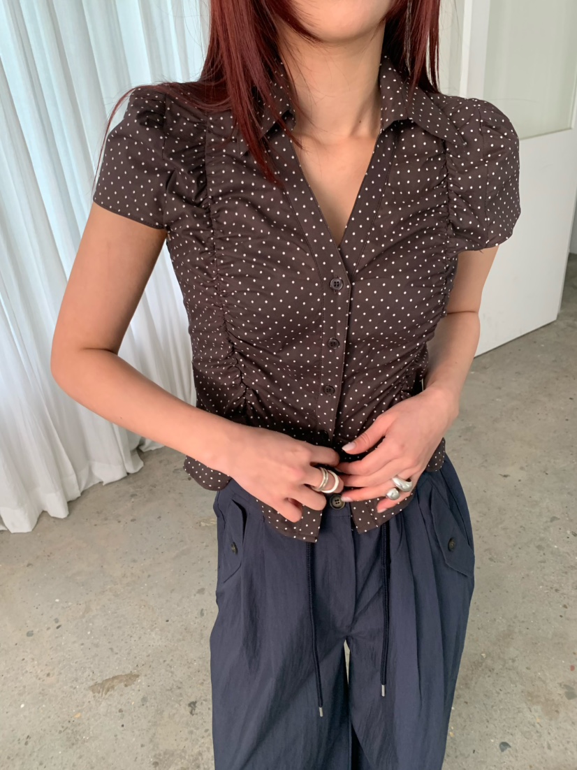 OVER NEAR韓國東大門直郵女裝新款休閑人氣26春夏襯衫蕾絲衫OVER NEAR襯衫/蕾絲衫