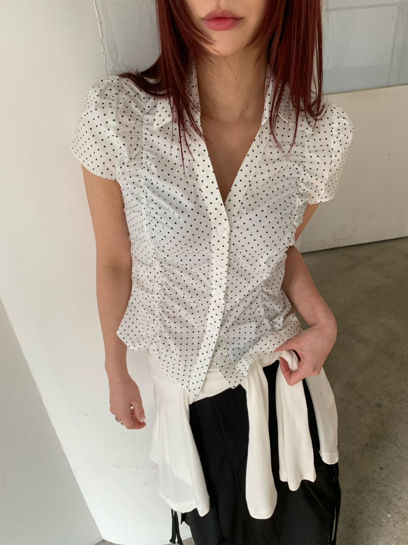 OVER NEAR韓國東大門直郵女裝新款休閑人氣26春夏襯衫蕾絲衫OVER NEAR襯衫/蕾絲衫