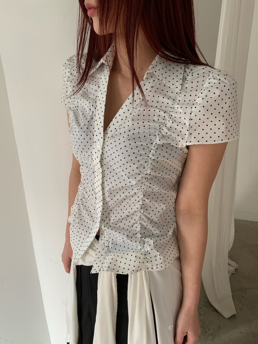 OVER NEAR韓國東大門直郵女裝新款休閑人氣26春夏襯衫蕾絲衫OVER NEAR襯衫/蕾絲衫