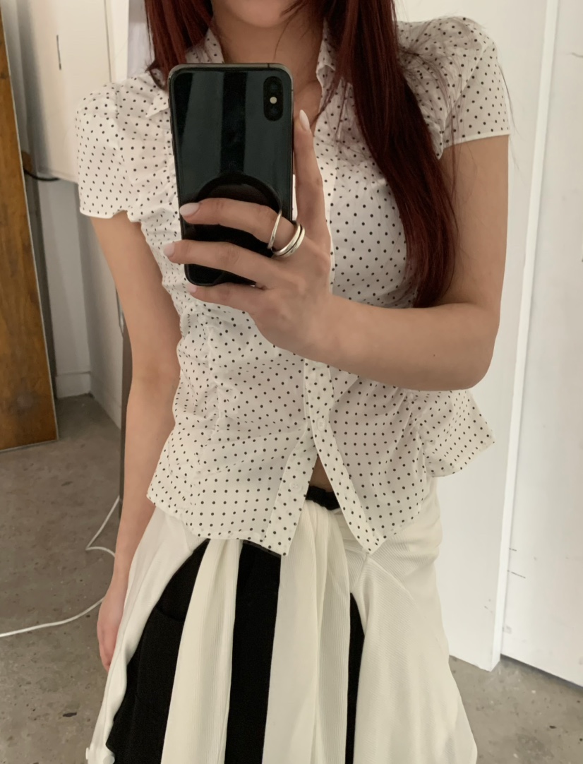 OVER NEAR韓國東大門直郵女裝新款休閑人氣26春夏襯衫蕾絲衫OVER NEAR襯衫/蕾絲衫