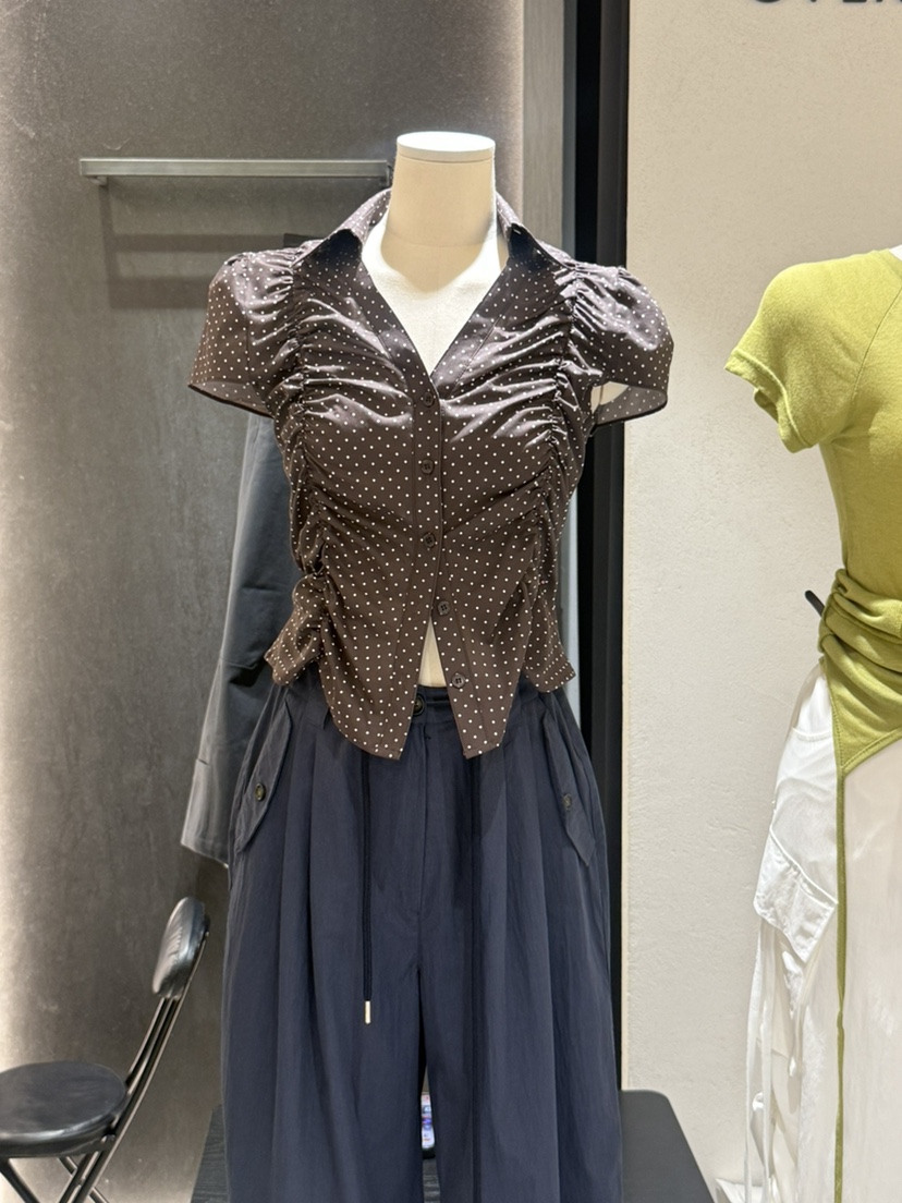 OVER NEAR韓國東大門直郵女裝新款休閑人氣26春夏襯衫蕾絲衫OVER NEAR襯衫/蕾絲衫圖色2