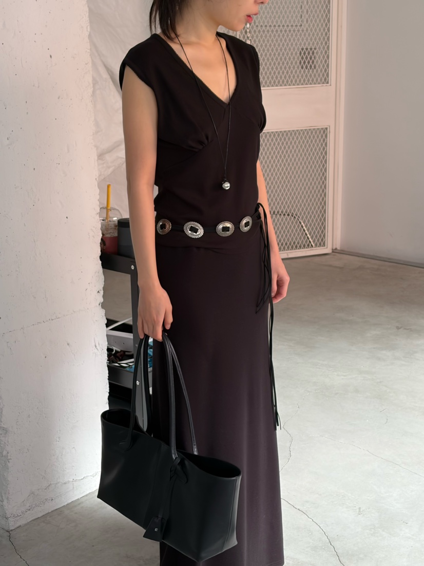 OVER NEAR韓國直郵女裝新品26春夏推薦人氣26夏季T恤不含內搭OVER NEART恤