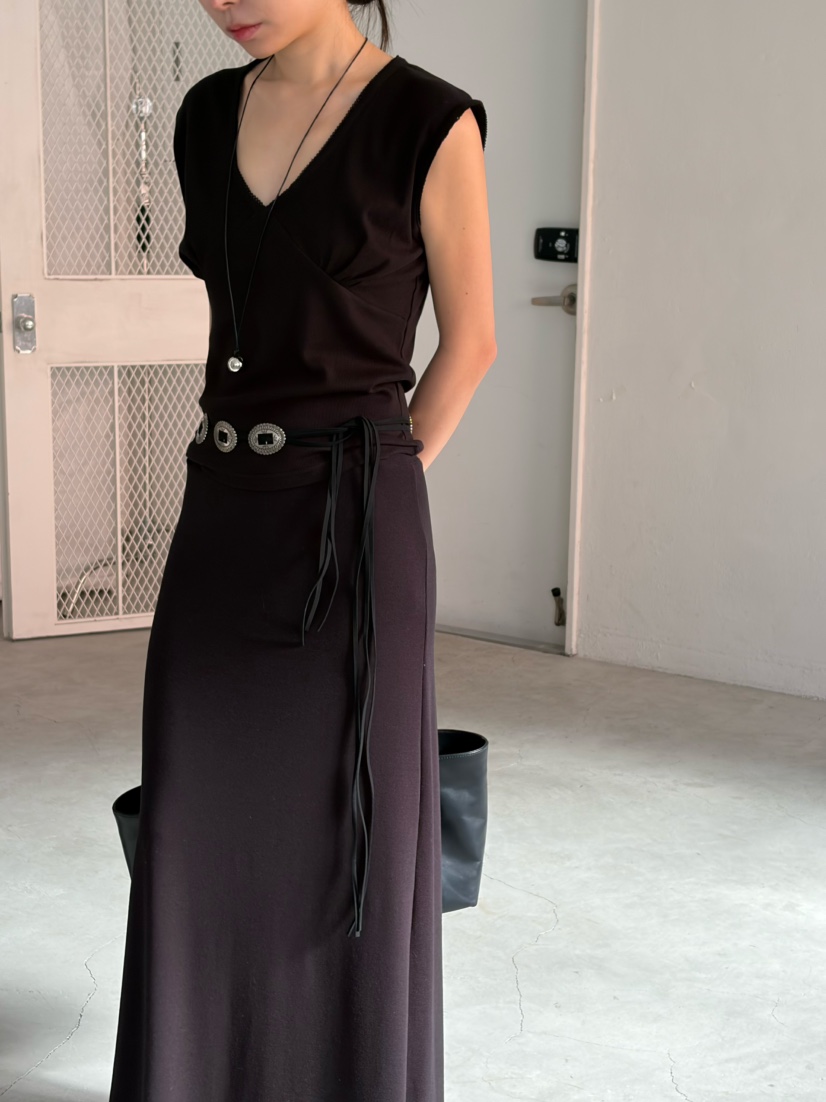 OVER NEAR韓國直郵女裝新品26春夏推薦人氣26夏季T恤不含內搭OVER NEART恤