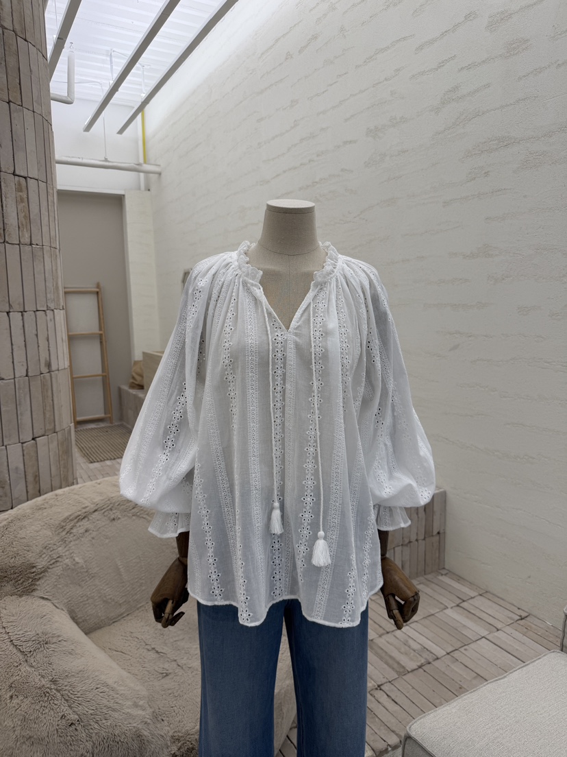 LAUNDRY韓國東大門代購女士新款人氣26夏季襯衫蕾絲衫刺繡LAUNDRY襯衫/蕾絲衫