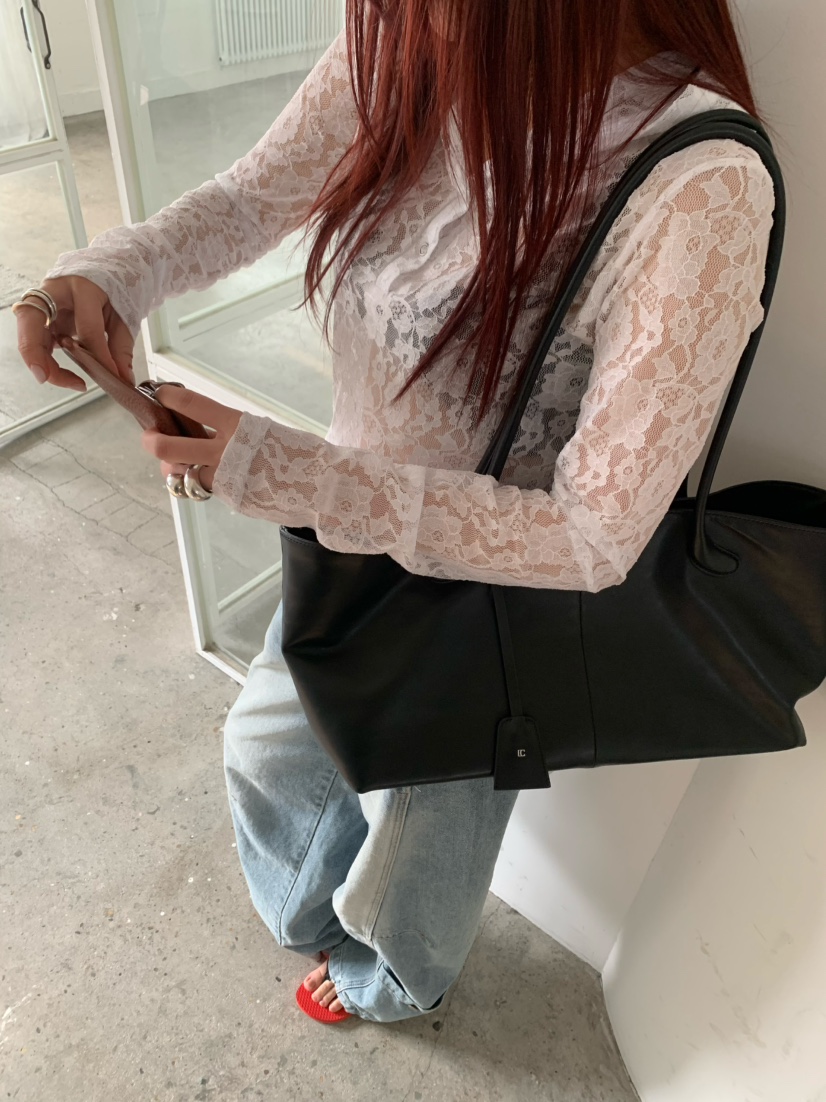 OVER NEAR韓國直郵女士新品人氣休閑26夏季熱賣長袖T恤蕾絲OVER NEAR長袖T恤