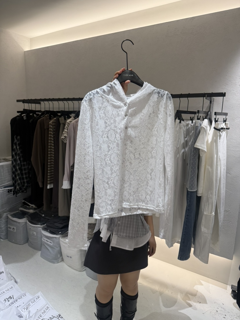 OVER NEAR韓國直郵女士新品人氣休閑26夏季熱賣長袖T恤蕾絲OVER NEAR長袖T恤圖色1