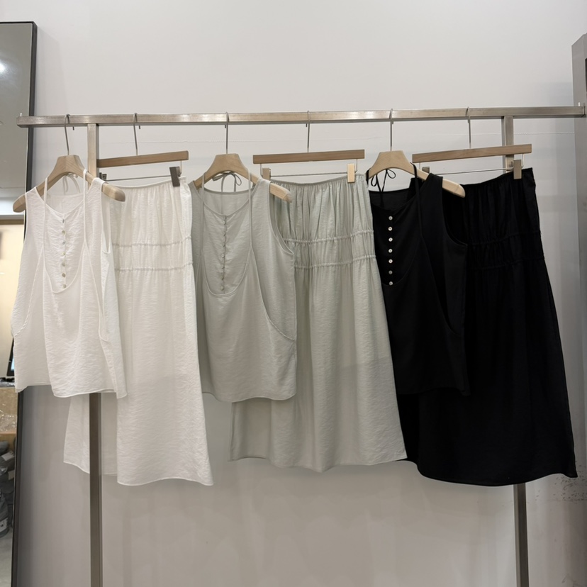 THE EYL韓國直郵女裝新款人氣時尚職業休閑吊帶背心假兩件THE EYL吊帶/背心