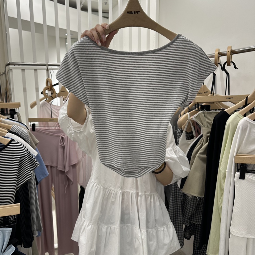 VENEFIT韓國東大門代購女裝新款人氣推薦職業26春夏熱賣T恤VENEFIT/JENNIET恤圖色1