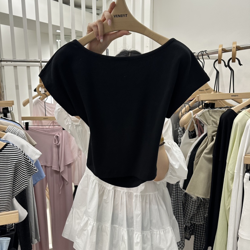 VENEFIT韓國東大門代購女裝新款人氣推薦職業26春夏熱賣T恤VENEFIT/JENNIET恤圖色4