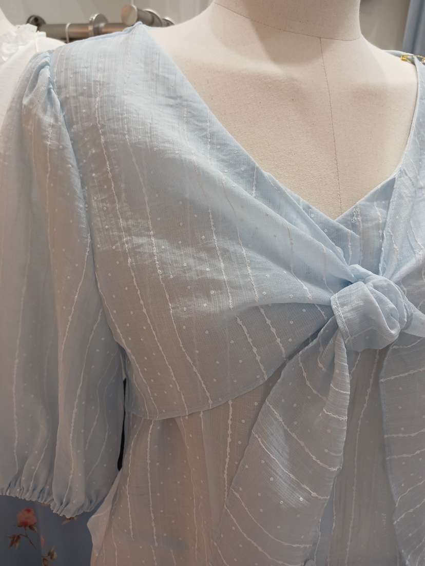 BLOWING韓國直郵實拍女士新款職業人氣休閑襯衫蕾絲衫絲帶BLOWING襯衫/蕾絲衫