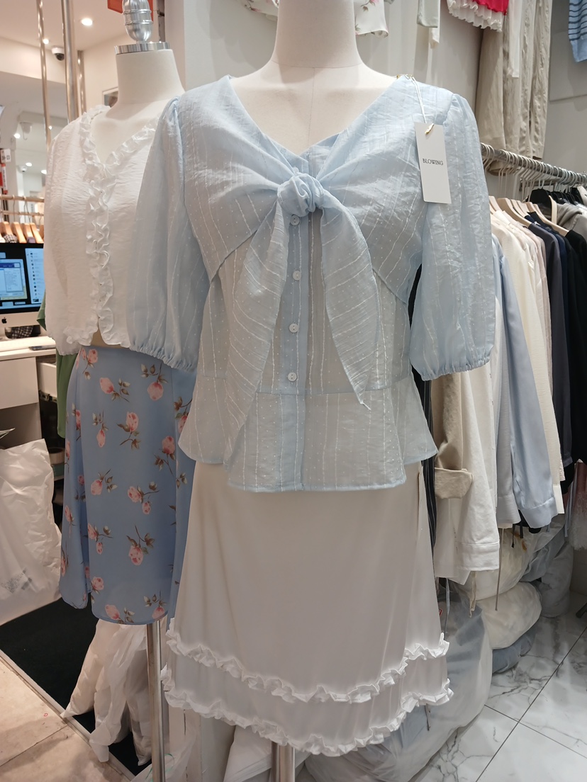 BLOWING韓國直郵實拍女士新款職業人氣休閑襯衫蕾絲衫絲帶BLOWING襯衫/蕾絲衫圖色2