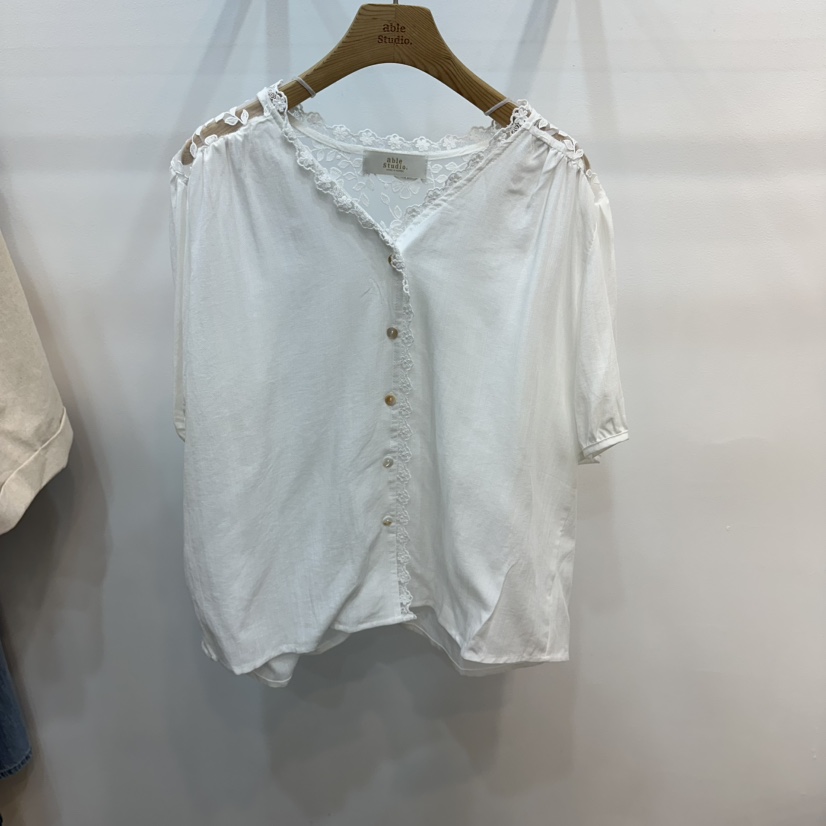 ABLESTUDIO韓國東大門代購女裝新款職業人氣襯衫蕾絲衫蕾絲ABLESTUDIO襯衫/蕾絲衫圖色3
