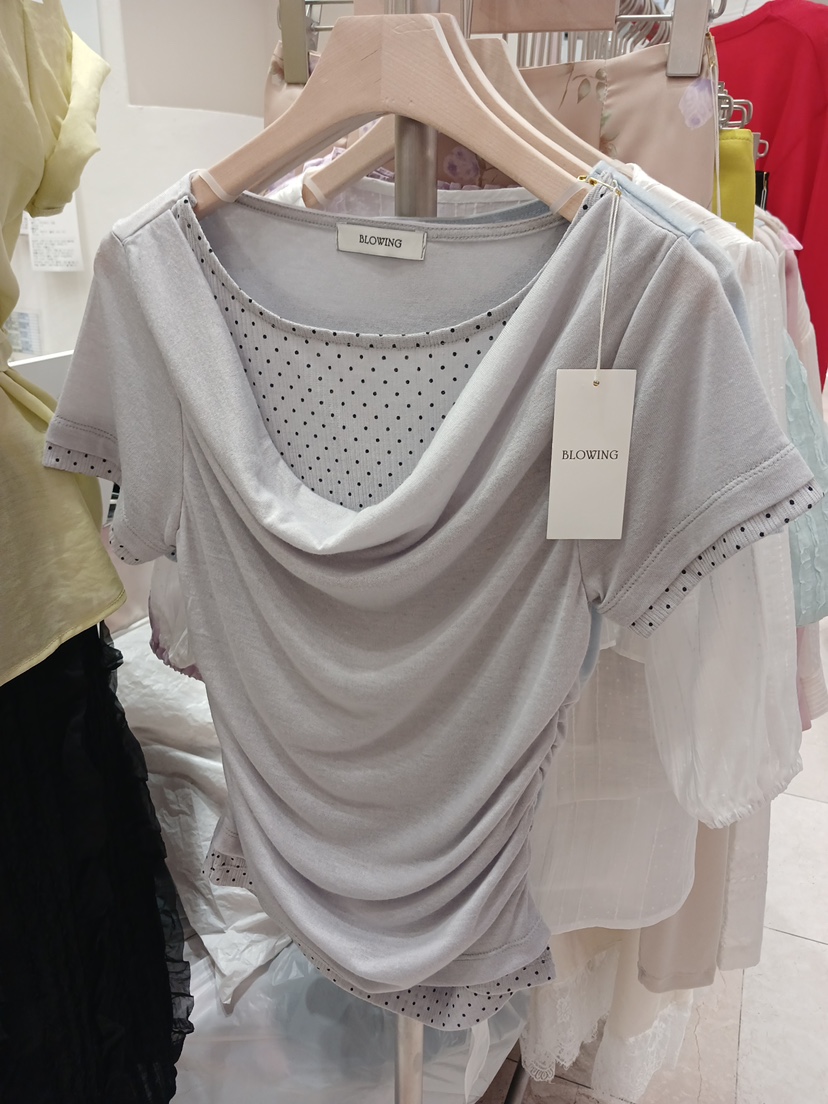 BLOWING韓國直郵女裝新品時尚職業推薦人氣26春夏T恤假兩件BLOWINGT恤圖色2
