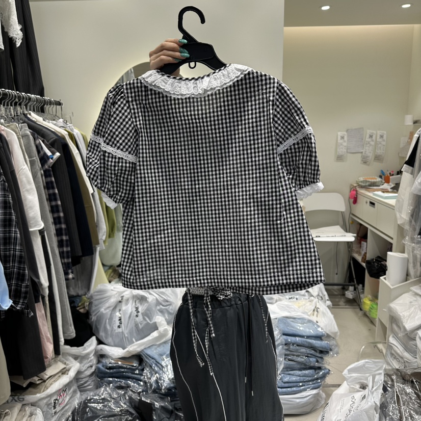 AT THE END東大門直郵女士新品熱賣真品26春夏襯衫蕾絲衫AT THE END襯衫/蕾絲衫