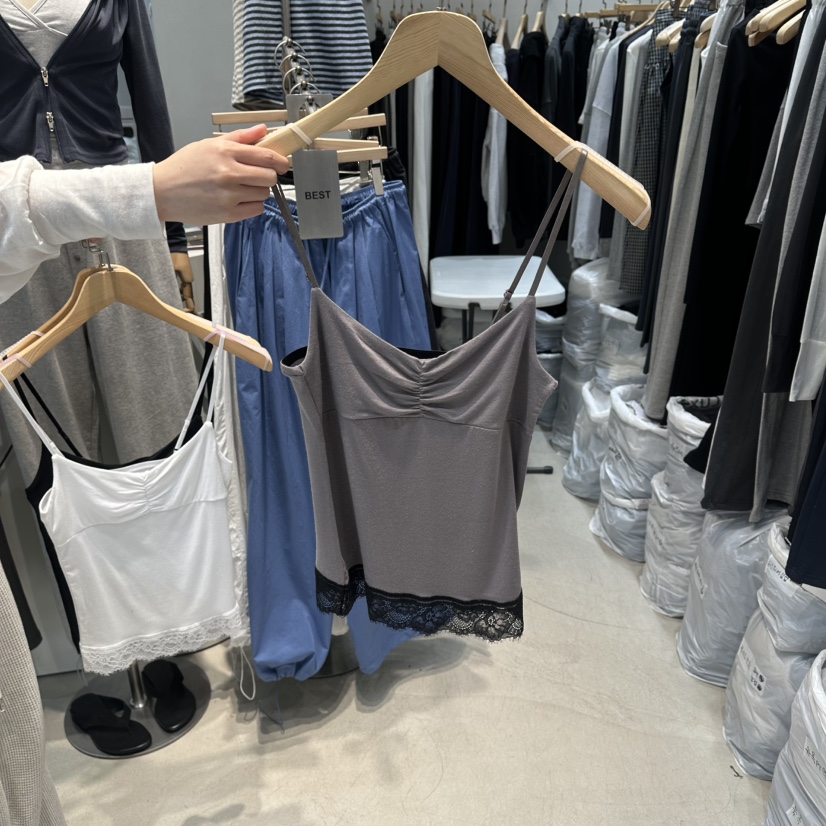 W.FATAL韓國直郵女士新款職業熱賣26春夏吊帶背心莫代爾蕾絲W.FATAL吊帶/背心圖色2