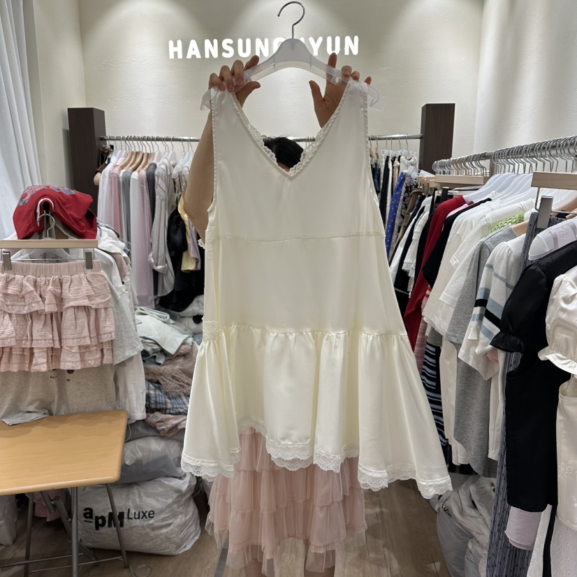 HANSUNGHYUN韓國直郵女裝新款熱賣休閑推薦連衣裙蕾絲緞面HANSUNGHYUN連衣裙