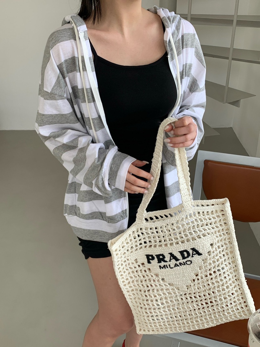 REVE CITE-L韓國東大門代購女裝新款26夏季夾克拉鏈連帽衫REVE CITE-L夾克圖色1