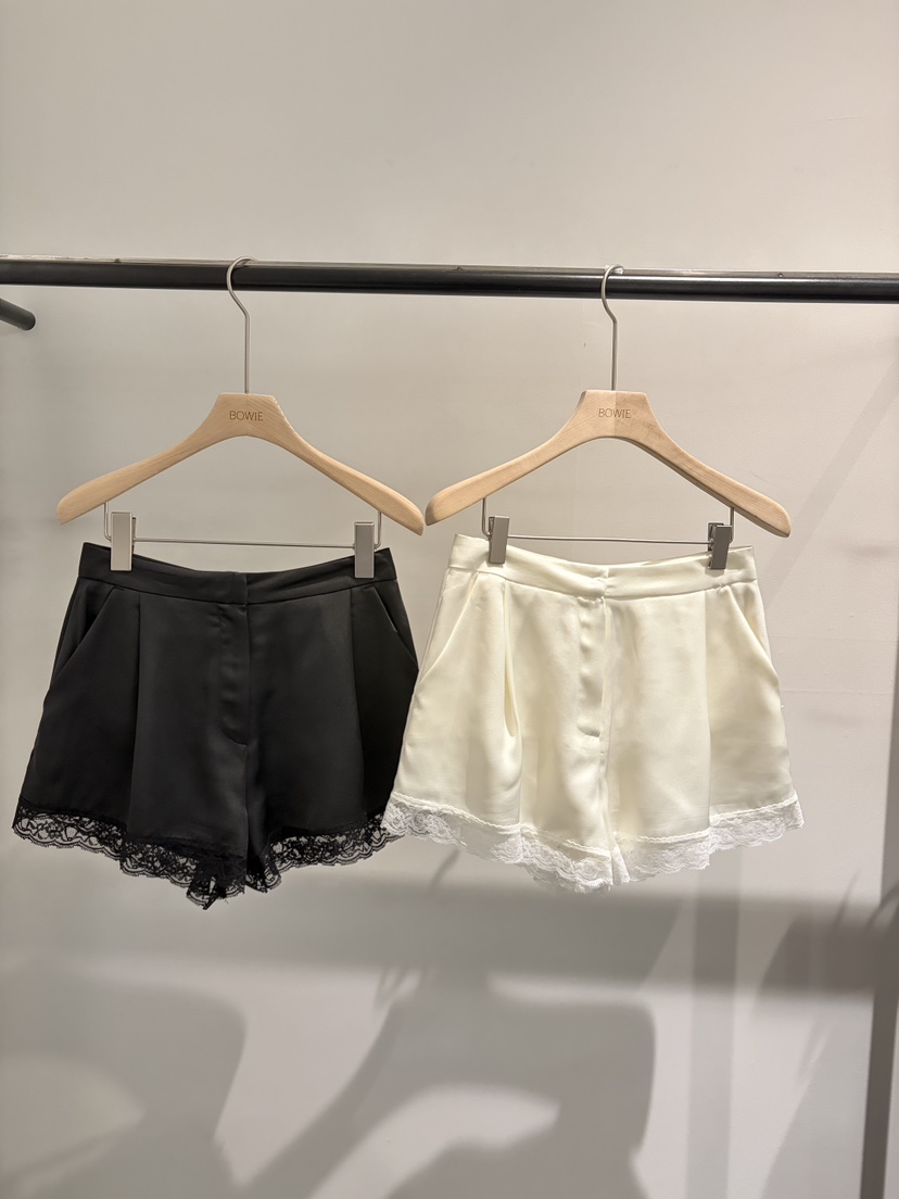 BOWIE韓國直郵女裝新款熱賣時尚職業26春夏26夏季短褲蕾絲緞面BOWIE短褲