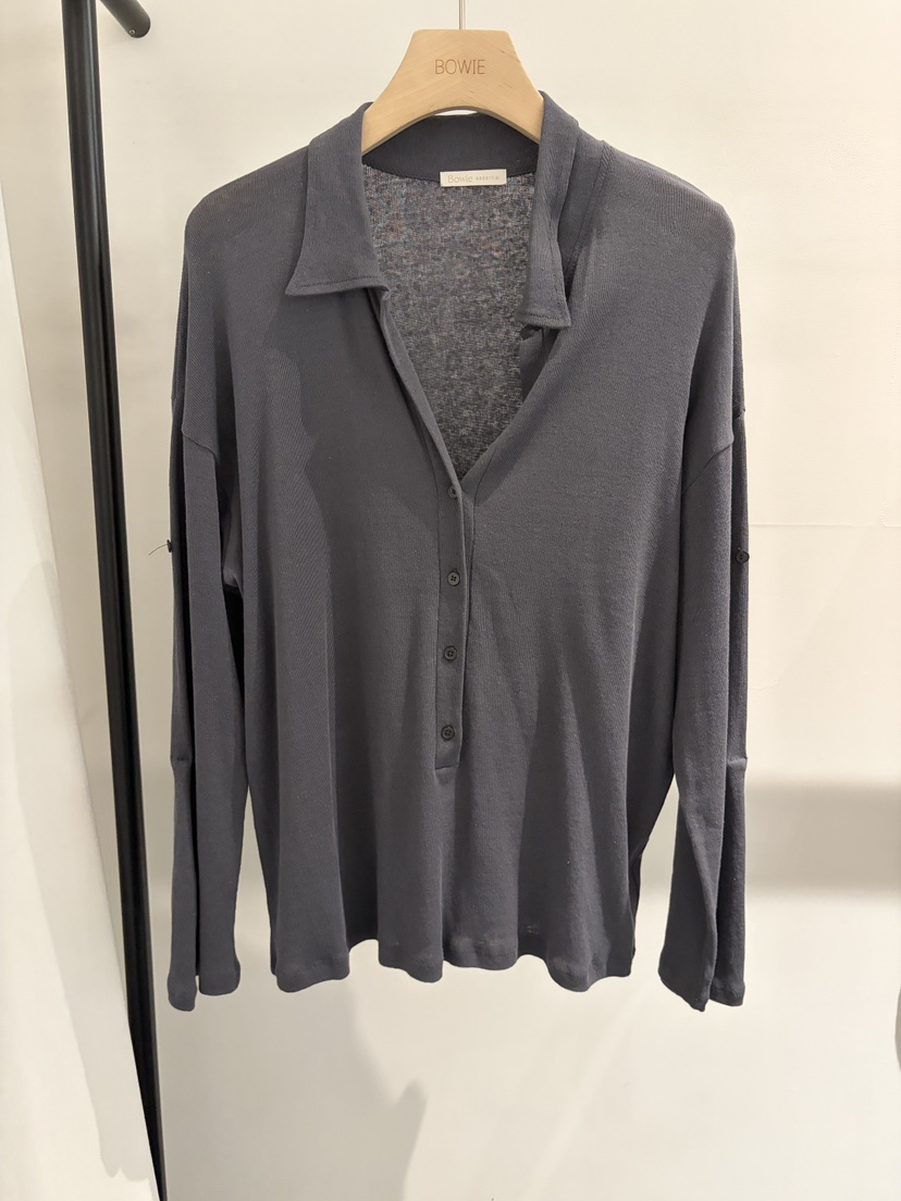 BOWIE韓國東大門直郵女裝新款時尚推薦職業長袖T恤V領深VBOWIE長袖T恤圖色4