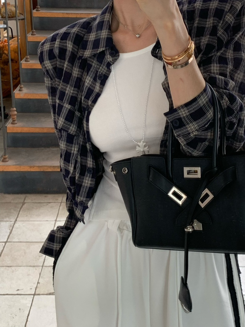 REVE CITE-L韓國代購女裝新款時尚熱賣襯衫蕾絲衫格子條紋REVE CITE-L襯衫/蕾絲衫