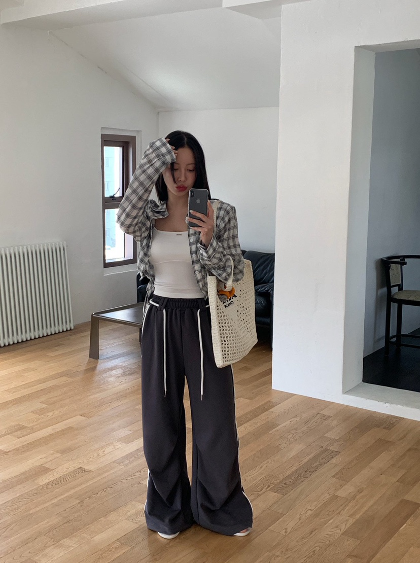 REVE CITE-L韓國代購女裝新款時尚熱賣襯衫蕾絲衫格子條紋REVE CITE-L襯衫/蕾絲衫