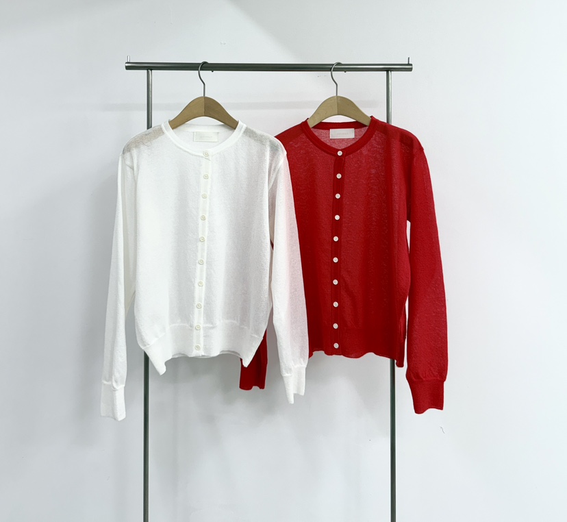 YIKHO STYLE韓國東大門直郵女士新款人氣職業時尚針織衫YIKHO STYLE針織衫