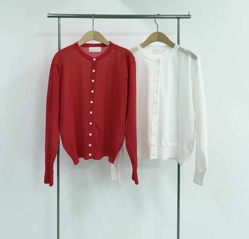 YIKHO STYLE韓國東大門直郵女士新款人氣職業時尚針織衫YIKHO STYLE針織衫