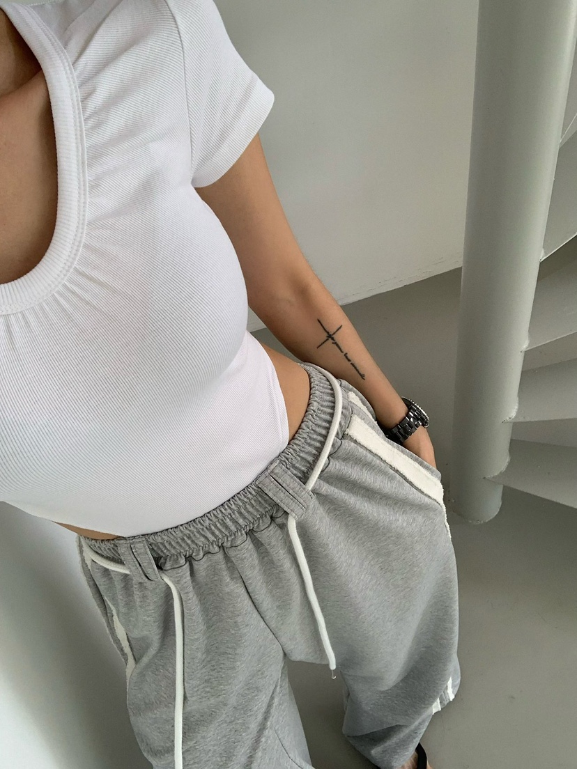 REVE CITE-L韓國直郵女士新品真品人氣26春夏時尚T恤褶皺REVE CITE-LT恤