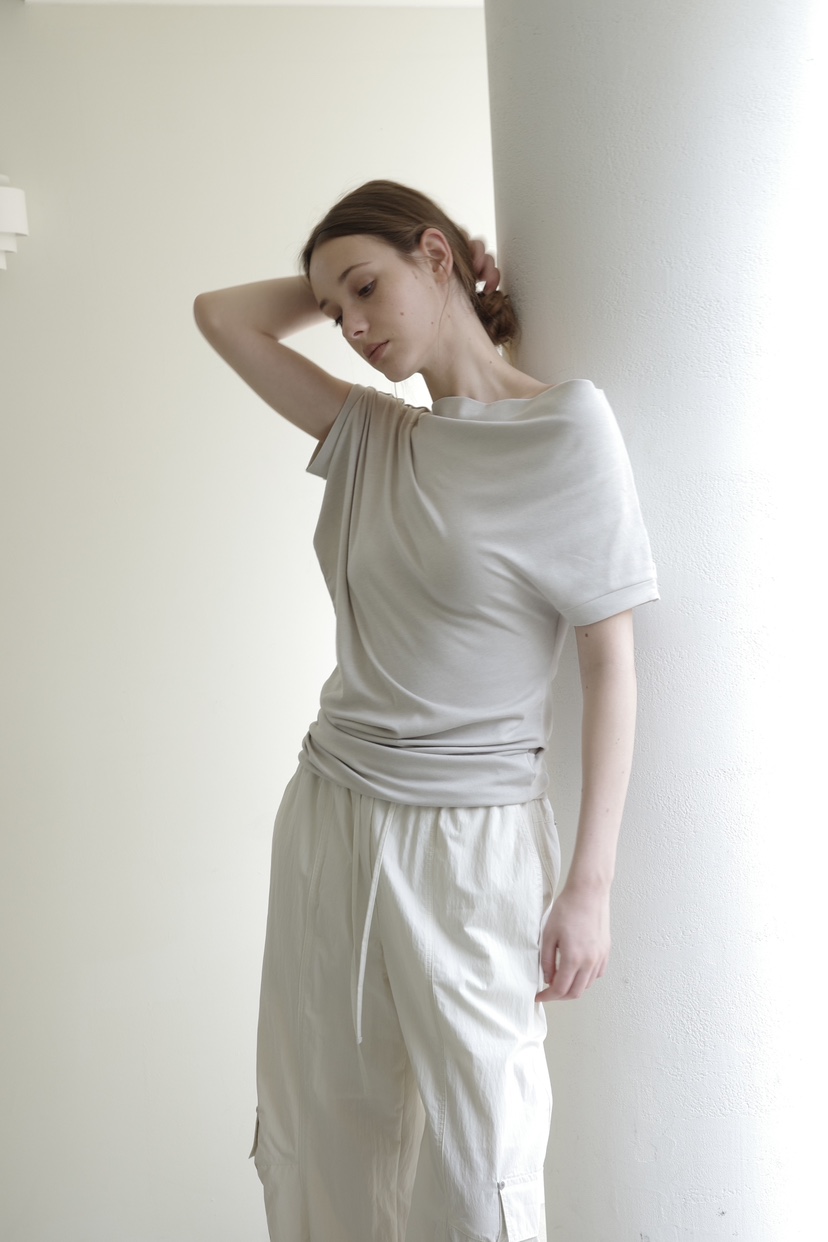 BOWIE韓國東大門代購女裝新品時尚人氣職業26春夏T恤露肩BOWIET恤