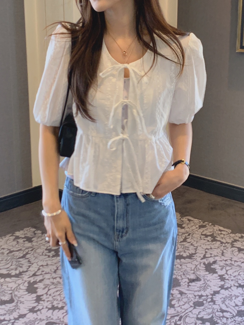 LA CREME韓國直郵女士新款熱賣推薦時尚襯衫蕾絲衫絲帶繡花LA CREME襯衫/蕾絲衫