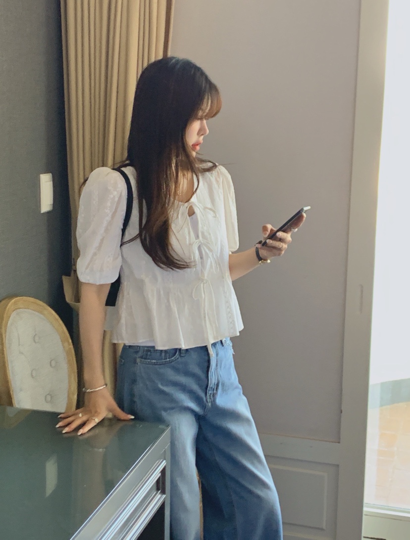 LA CREME韓國直郵女士新款熱賣推薦時尚襯衫蕾絲衫絲帶繡花LA CREME襯衫/蕾絲衫